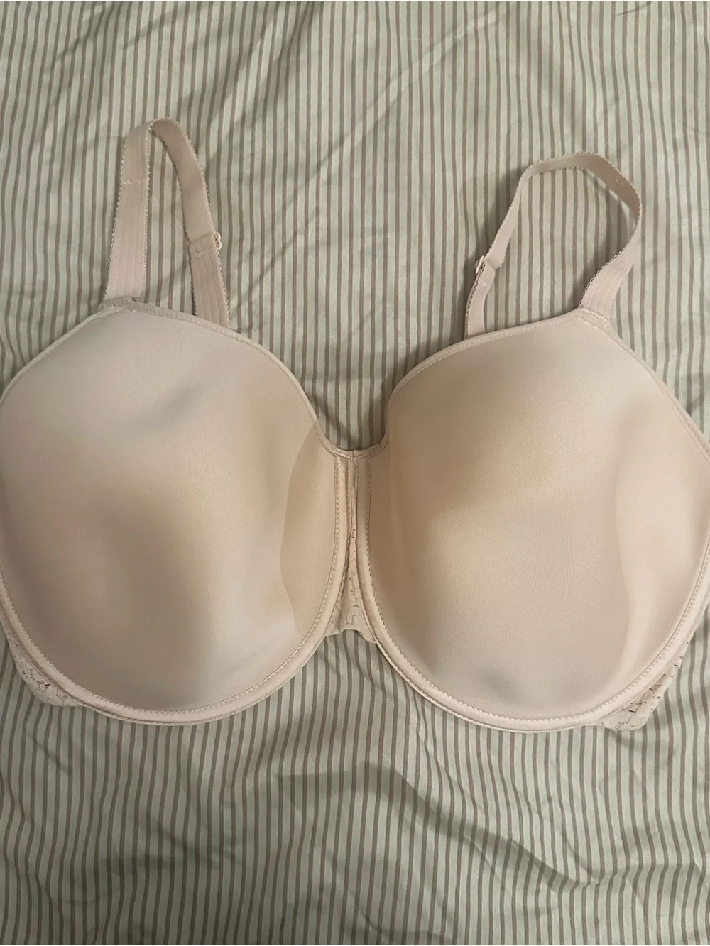 Chantelle 13F7 Norah Spacer T-Shirt Lightly Lined Underwire Bra US Size 38H Plus
